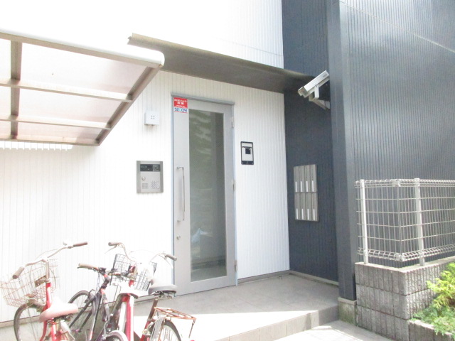 15/18 エントランス