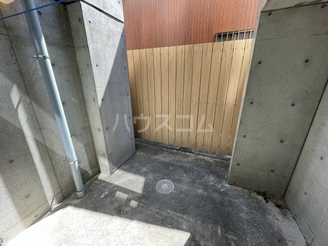 20/30 バルコニー