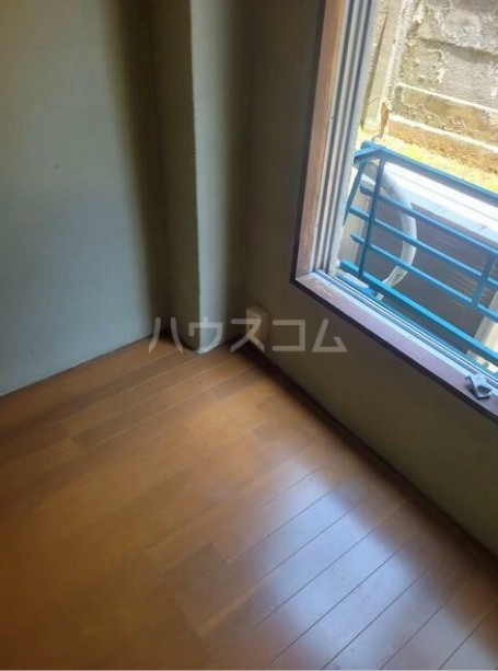 17/27 バルコニー