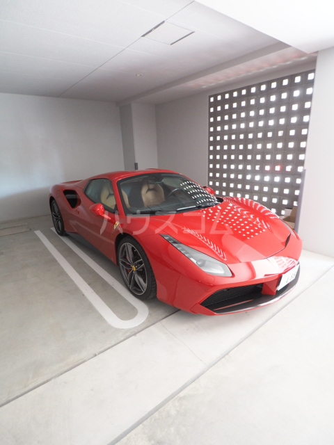 22/30 駐車場