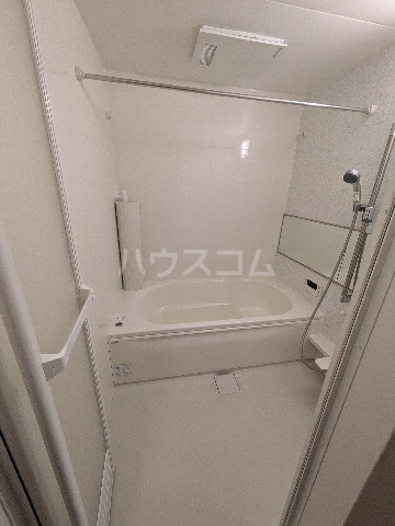 13/30 浴室