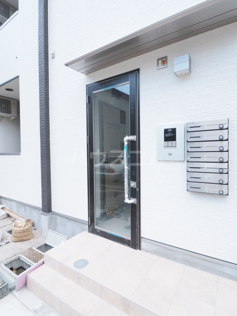 21/21 エントランス