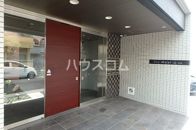 19/26 エントランス