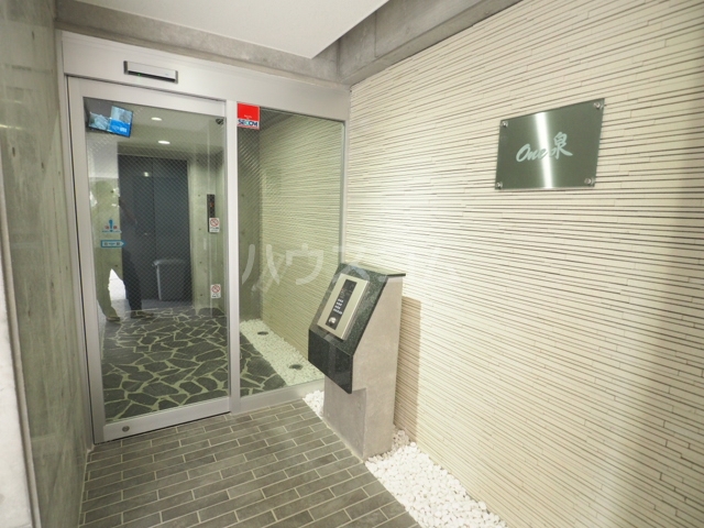 21/28 エントランス