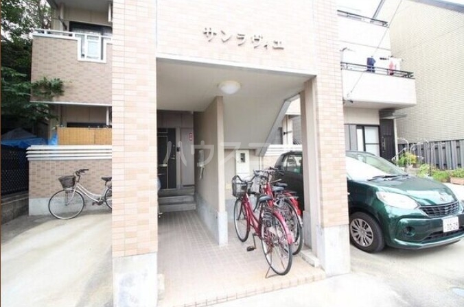 2/10 エントランス