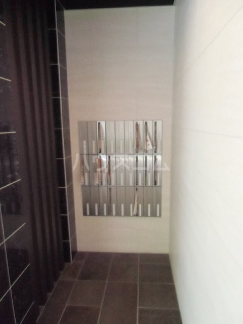 17/24 エントランス