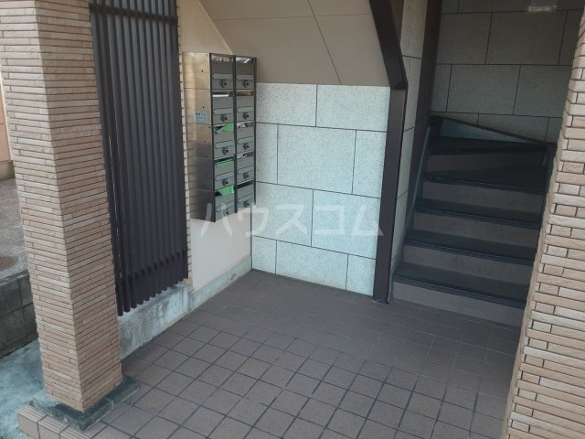 20/25 エントランス