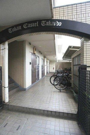 15/18 エントランス