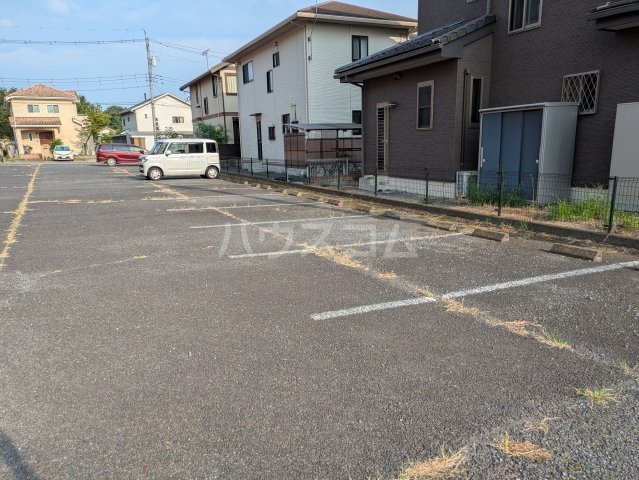 2/2 駐車場