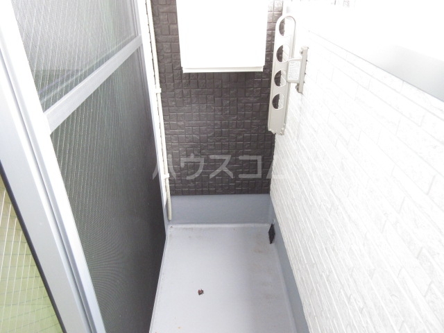 19/27 バルコニー