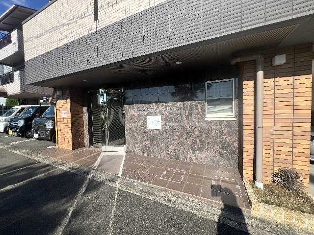 29/30 エントランス