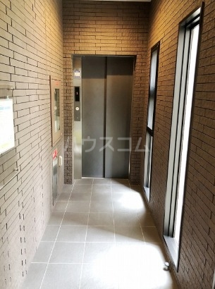 15/20 エントランス