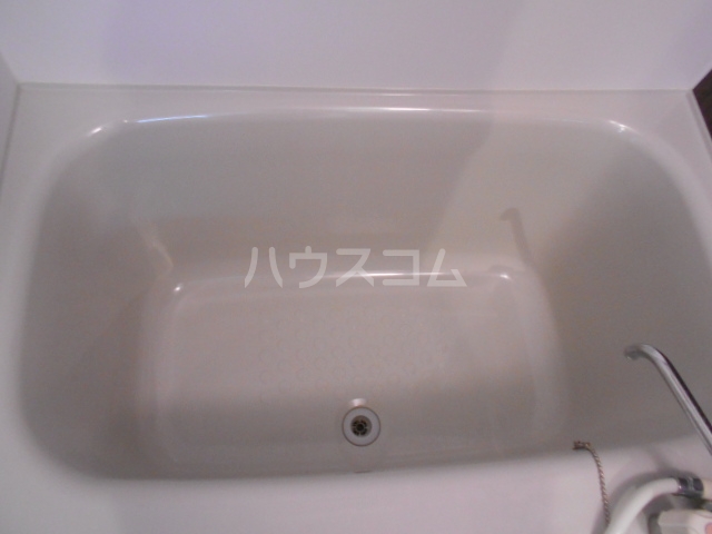 13/30 浴室