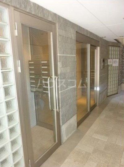 15/25 エントランス