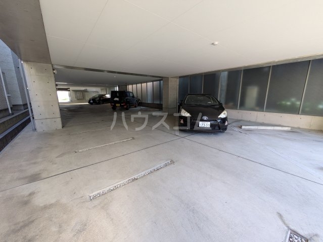 22/30 駐車場