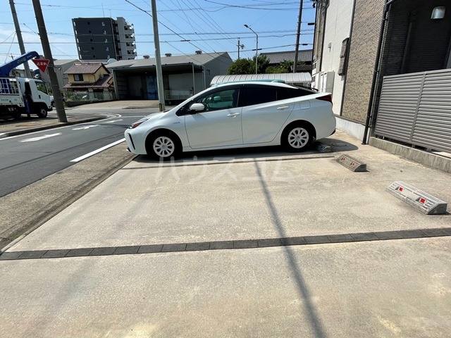 22/30 駐車場