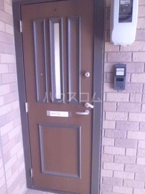 24/26 エントランス