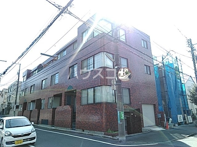 ロイヤルコート桜新町の外観