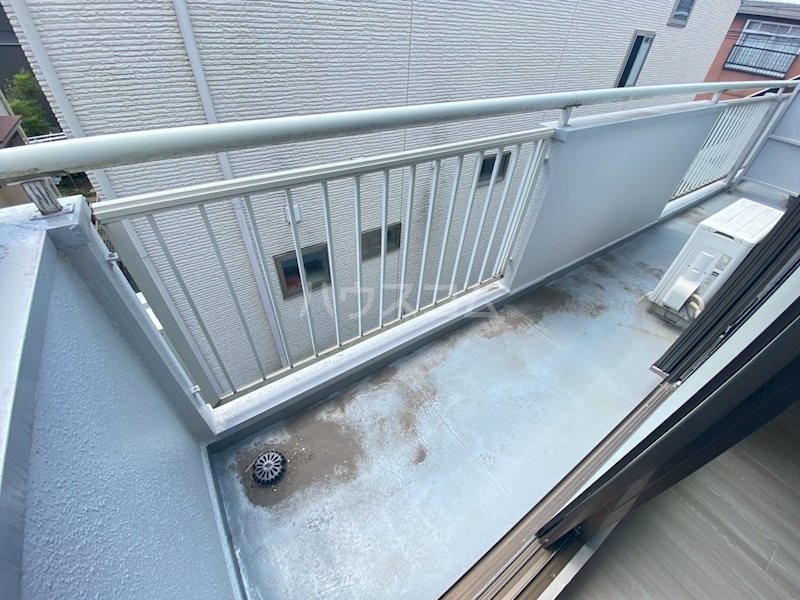 17/26 バルコニー