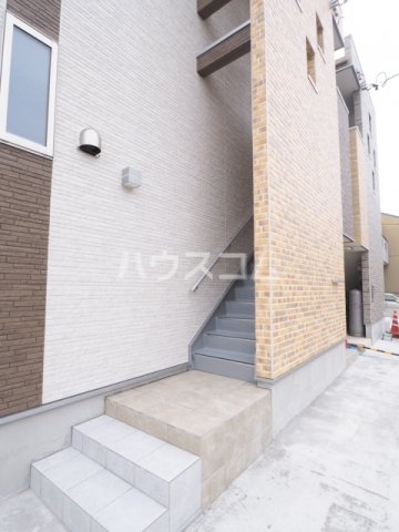 4/5 エントランス