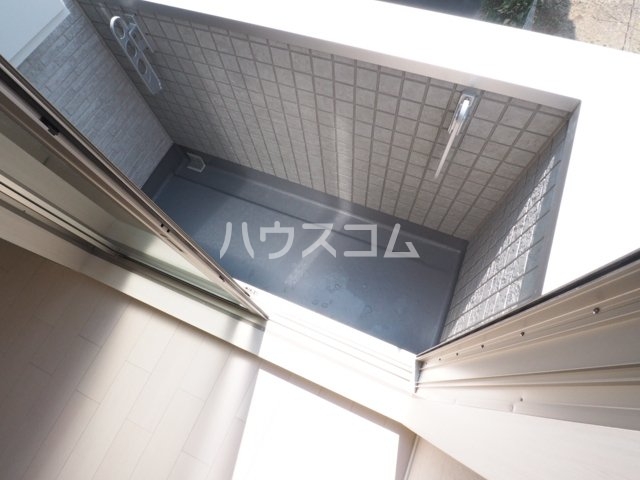 20/30 バルコニー