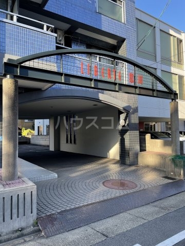 3/4 エントランス