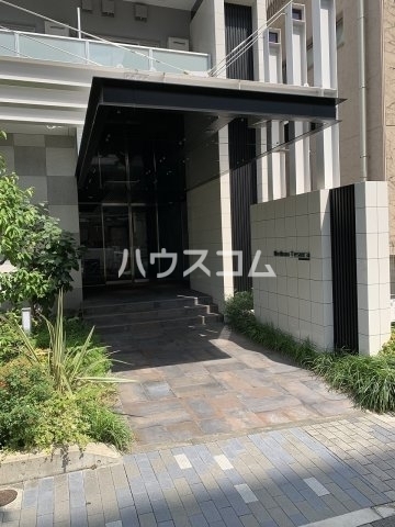14/17 エントランス