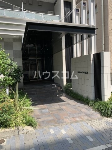 15/18 エントランス