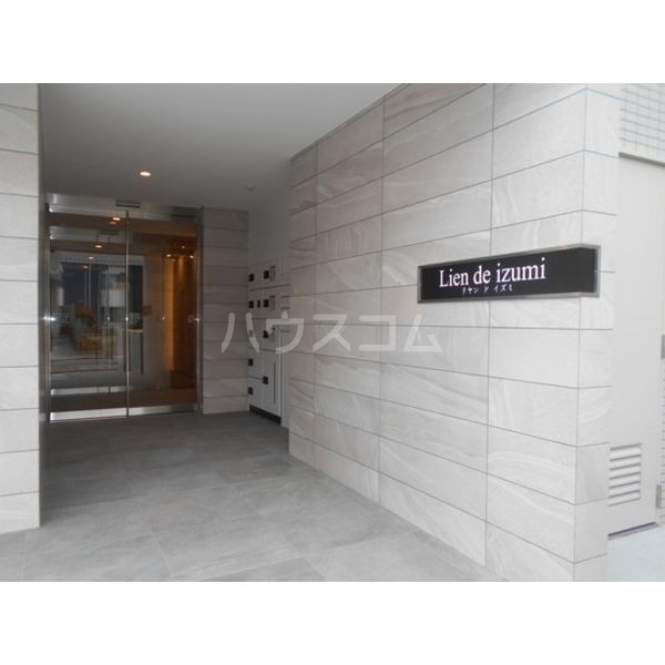 16/21 エントランス