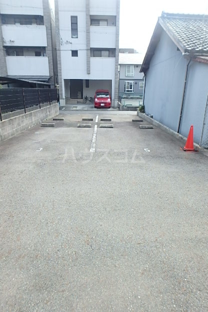 24/30 駐車場
