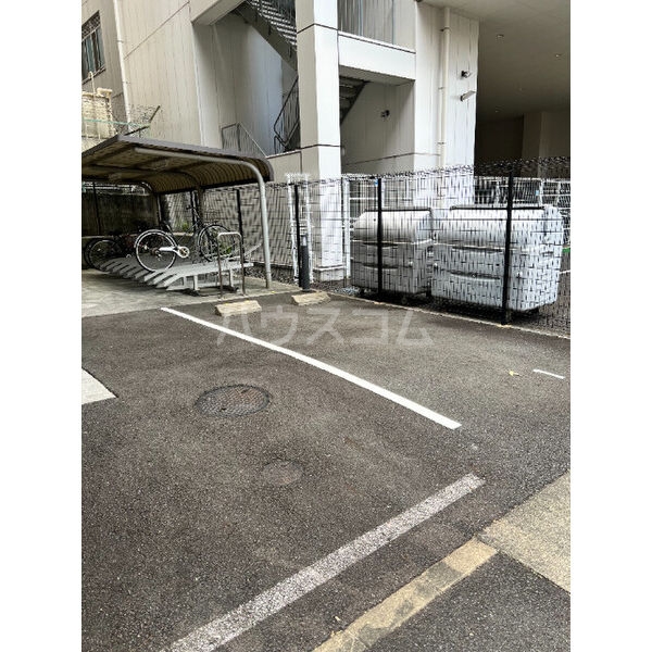 15/22 駐車場