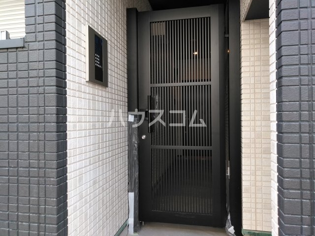 3/4 エントランス