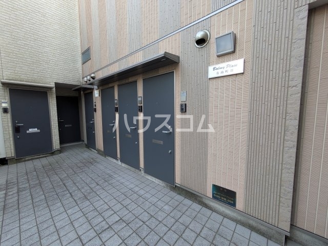 14/18 エントランス