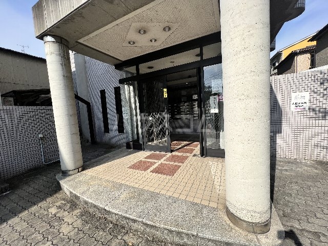 29/30 エントランス