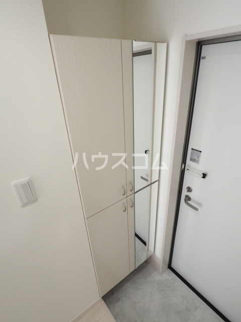 13/30 玄関