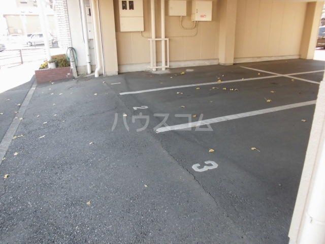 24/30 駐車場