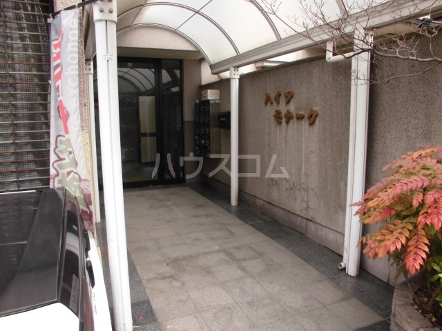 22/29 エントランス