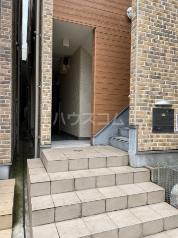 29/30 エントランス