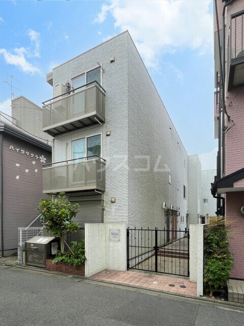 2/4 エントランス