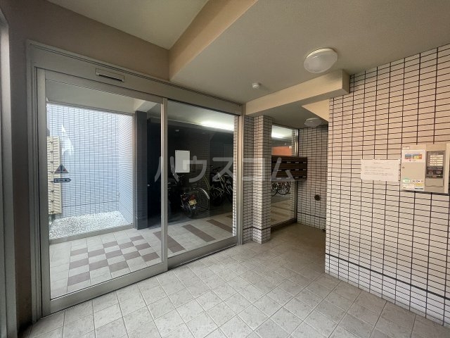 2/10 エントランス
