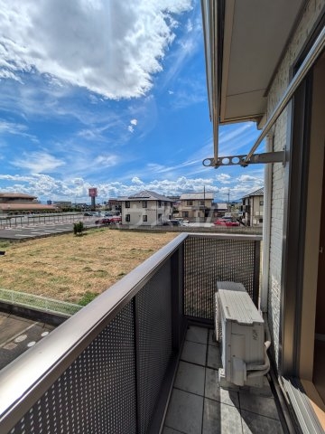 18/26 バルコニー