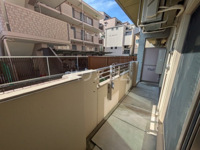 20/30 バルコニー