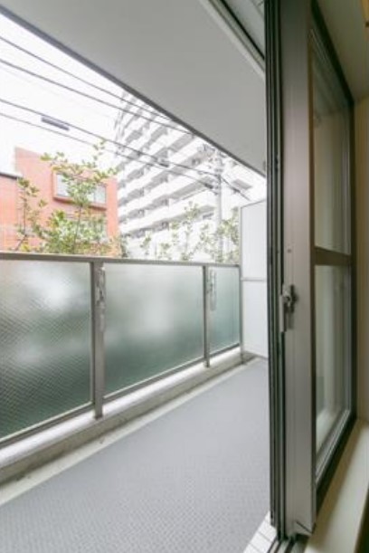 13/23 バルコニー