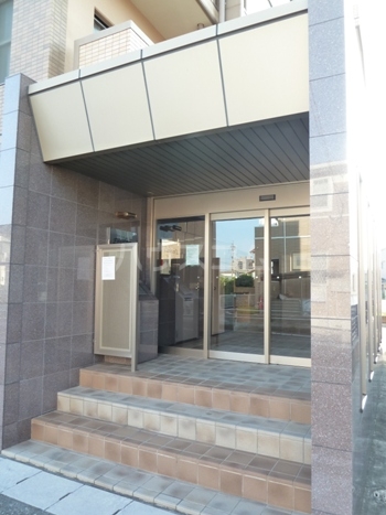 17/20 エントランス