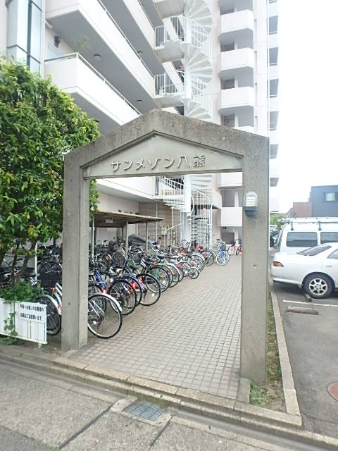 21/29 エントランス