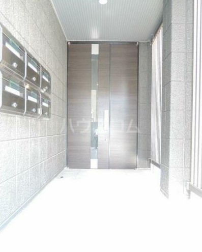 14/22 エントランス