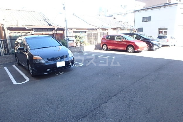 21/30 駐車場