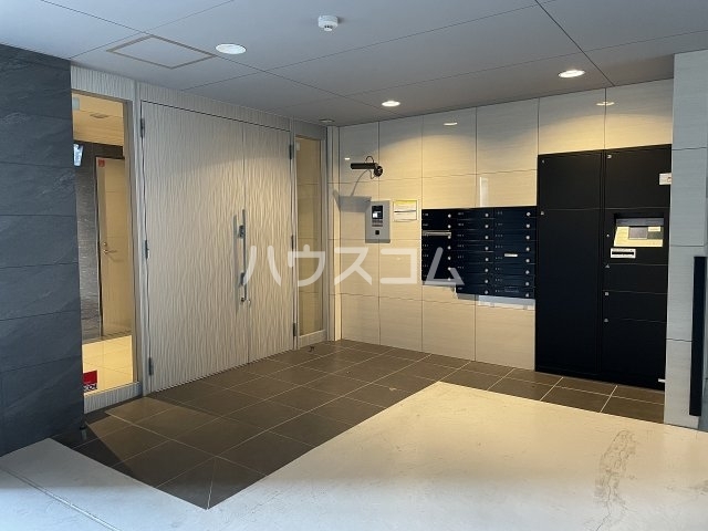 15/23 エントランス