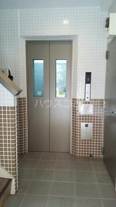 2/10 エントランス