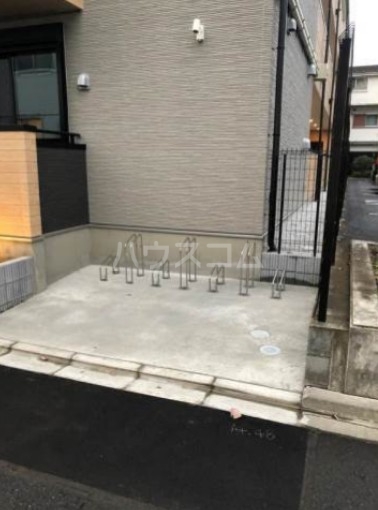 18/19 駐車場